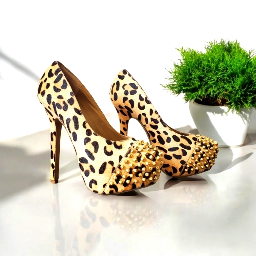 Steve madden fur leopard print studded stilettos. Size  8